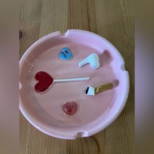 NEW Urban Outfitters Pink Ceramic Ashtray with Heart and Text Accents